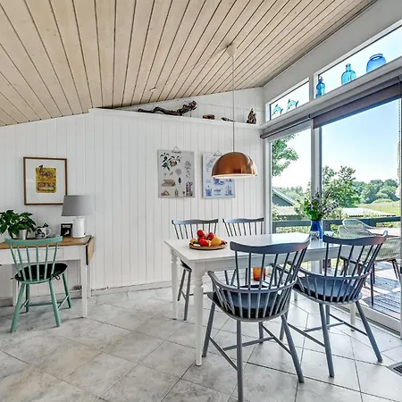 Traelobervej Ii Feriehus